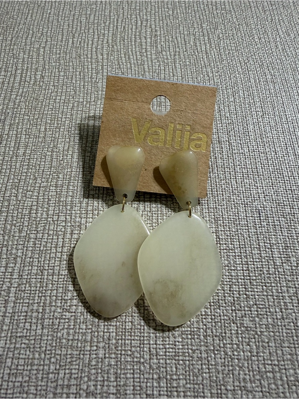 Valia Cream Organic Drop Earrings